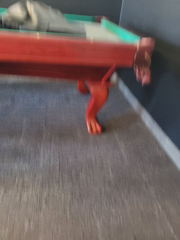 Dufferin pool table turned leg and hardwood frame detail